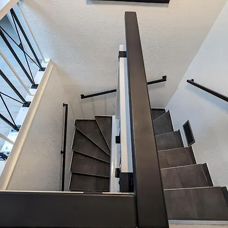 Spacieux Avec Sauna, Et Baby-foot, Proche Stations De - Fr-1-589-671 Landhaus