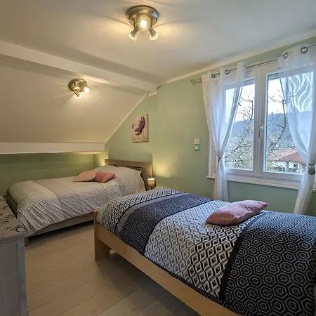 Spacieux Avec Sauna, Et Baby-foot, Proche Stations De - Fr-1-589-671 *