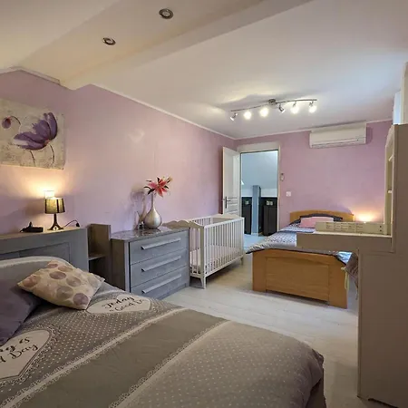 Spacieux Avec Sauna, Et Baby-foot, Proche Stations De - Fr-1-589-671 * Ramonchamp