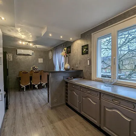 Landhaus Spacieux Avec Sauna, Et Baby-foot, Proche Stations De - Fr-1-589-671
