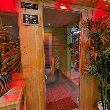 Spacieux Avec Sauna, Et Baby-foot, Proche Stations De - Fr-1-589-671 Ramonchamp