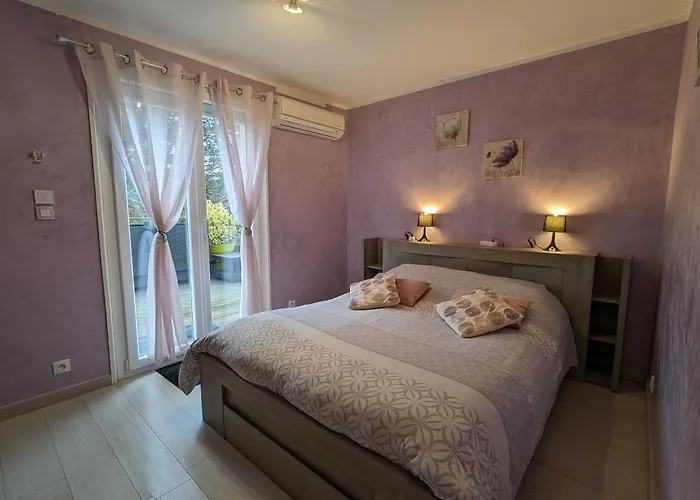 Spacieux Avec Sauna, Et Baby-foot, Proche Stations De - Fr-1-589-671 펜션