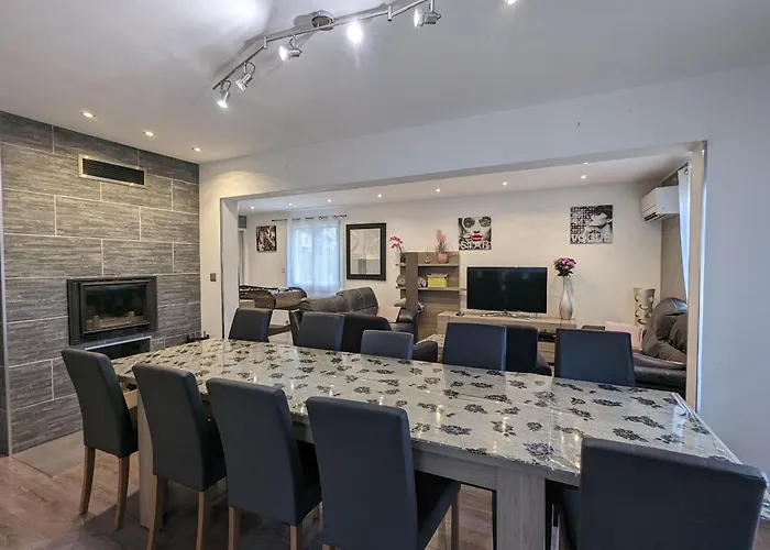 Spacieux Avec Sauna, Et Baby-foot, Proche Stations De - Fr-1-589-671 Ramonchamp